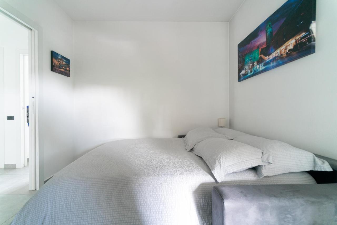 Oasis Luxury - A.C/Terrace/2Bedrooms 贝尔加莫 外观 照片