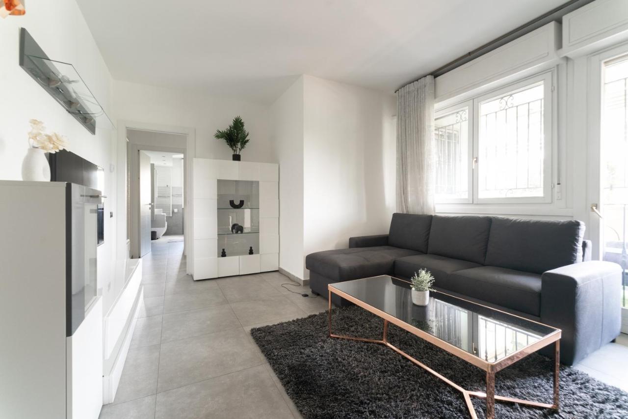 Oasis Luxury - A.C/Terrace/2Bedrooms 贝尔加莫 外观 照片