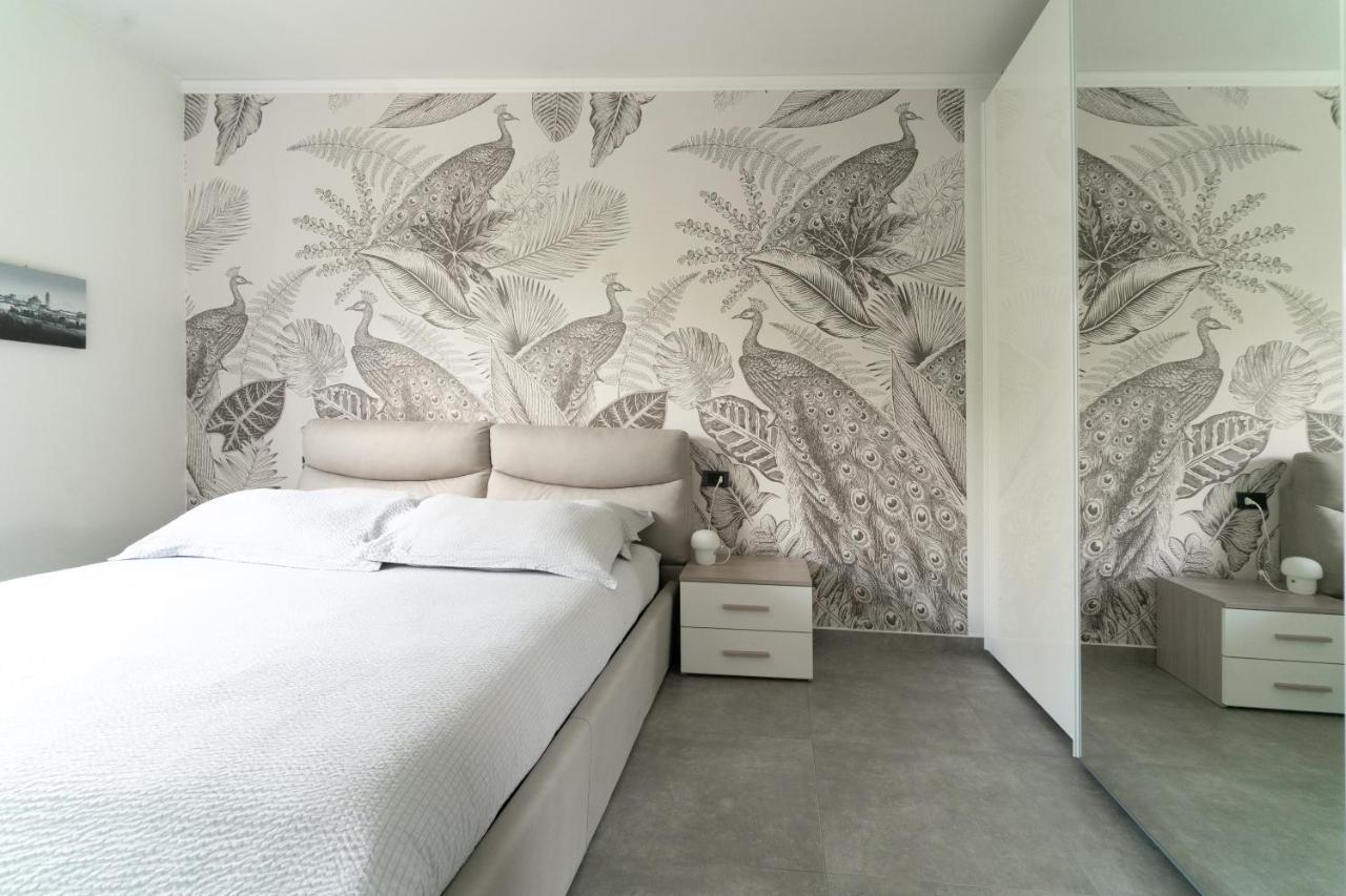 Oasis Luxury - A.C/Terrace/2Bedrooms 贝尔加莫 外观 照片