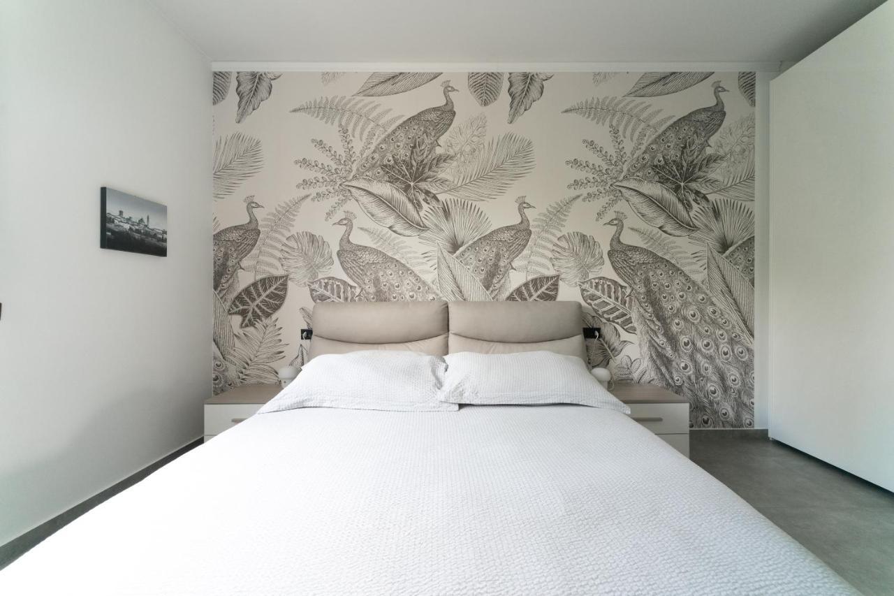 Oasis Luxury - A.C/Terrace/2Bedrooms 贝尔加莫 外观 照片